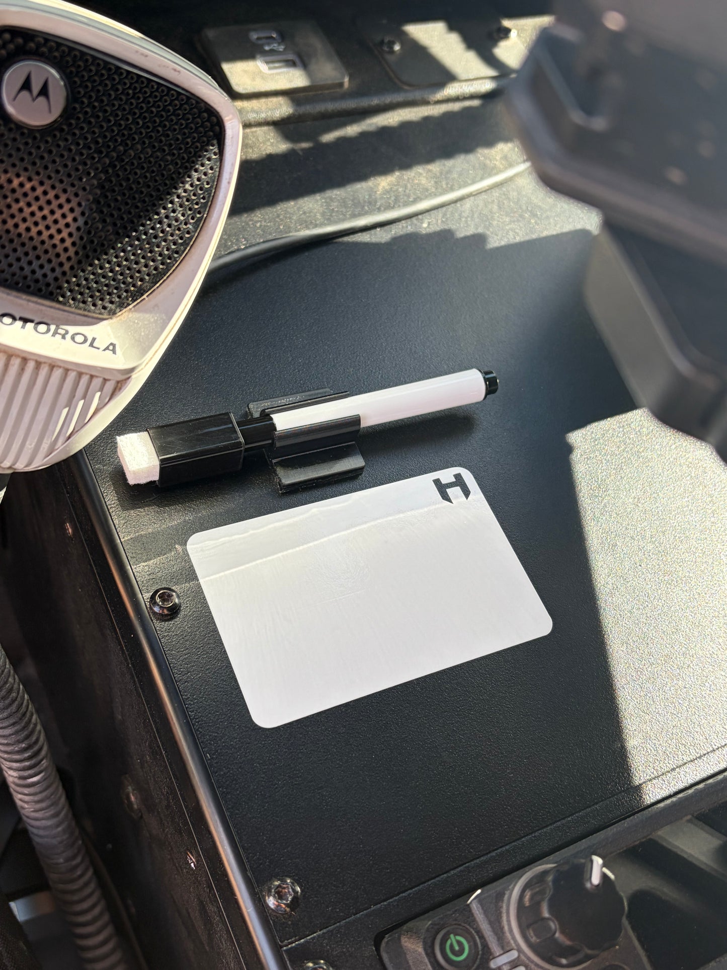 Police note taking system in patrol car